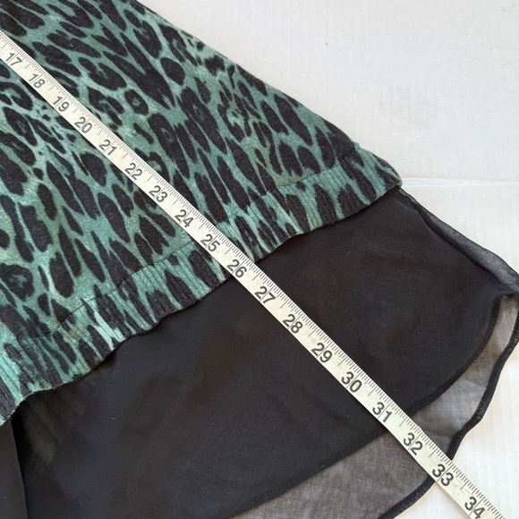 LOGO by Lori Goldstein Green and Black Patterned Sweater Sizes M - Picture 8 of 8